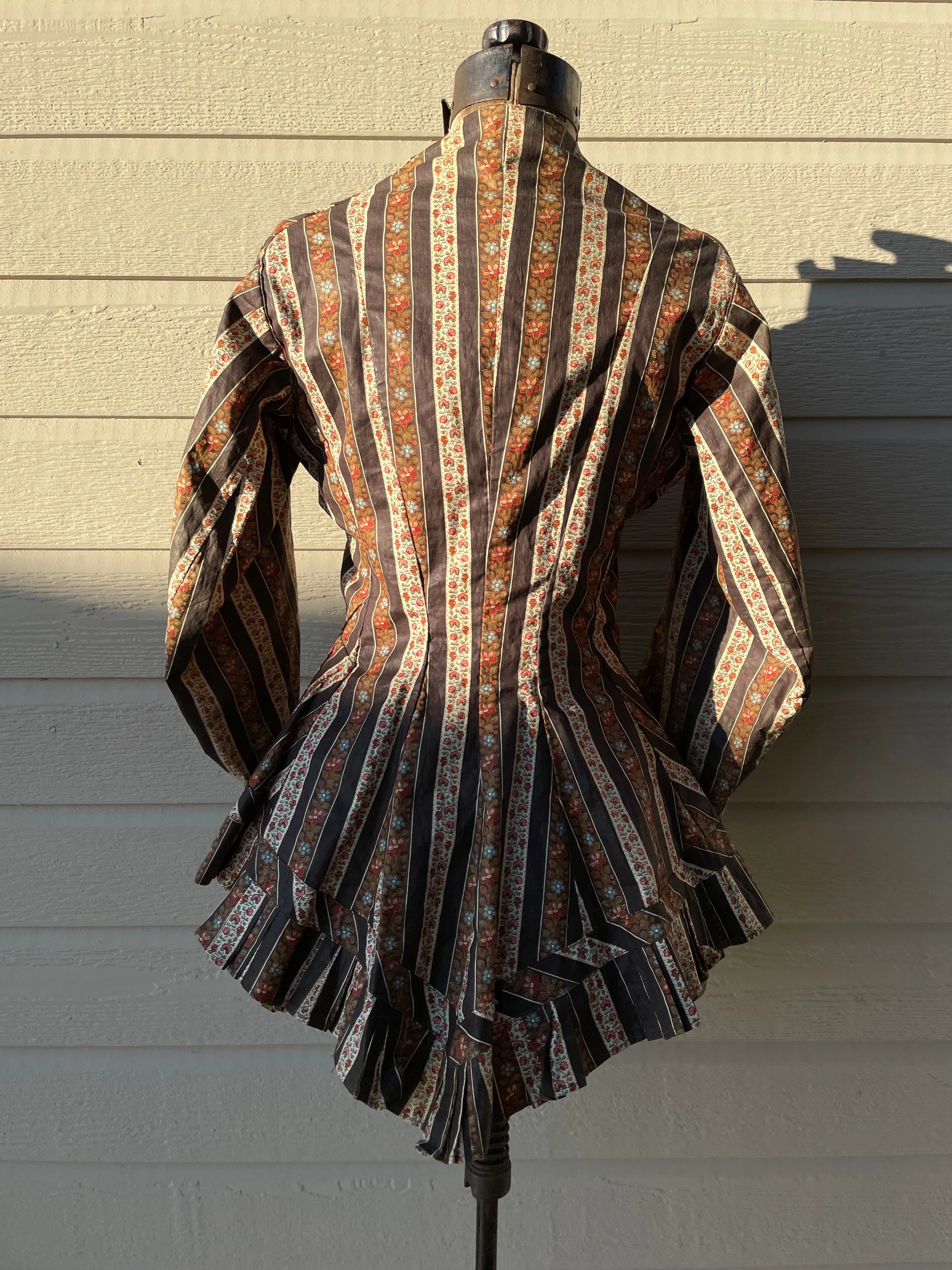 1870s Madder Brown Polished Cotton Bodice