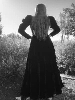1930s does 1890s Noir Silk Velvet Mutton Sleeve Fur Trimmed Opera Coat