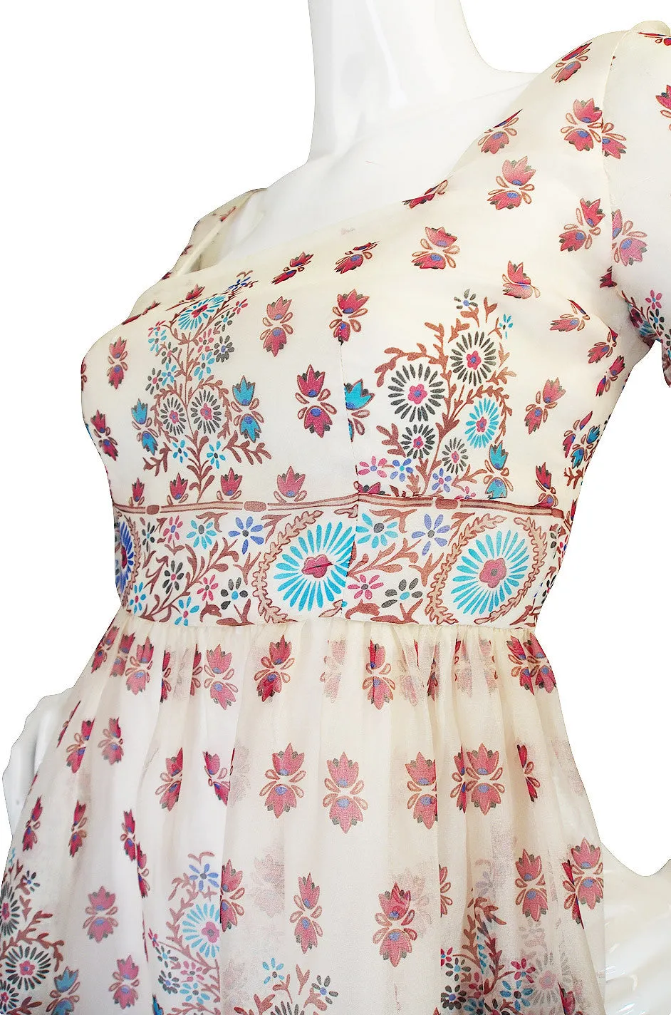 1960s Silk Oscar De La Renta Museum Piece Dress