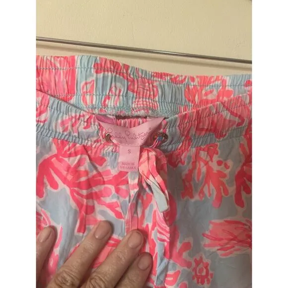 $78 NWT Lilly Pulitzer Katia Shell We Dance Drawstring Shorts Size S Pink Blue