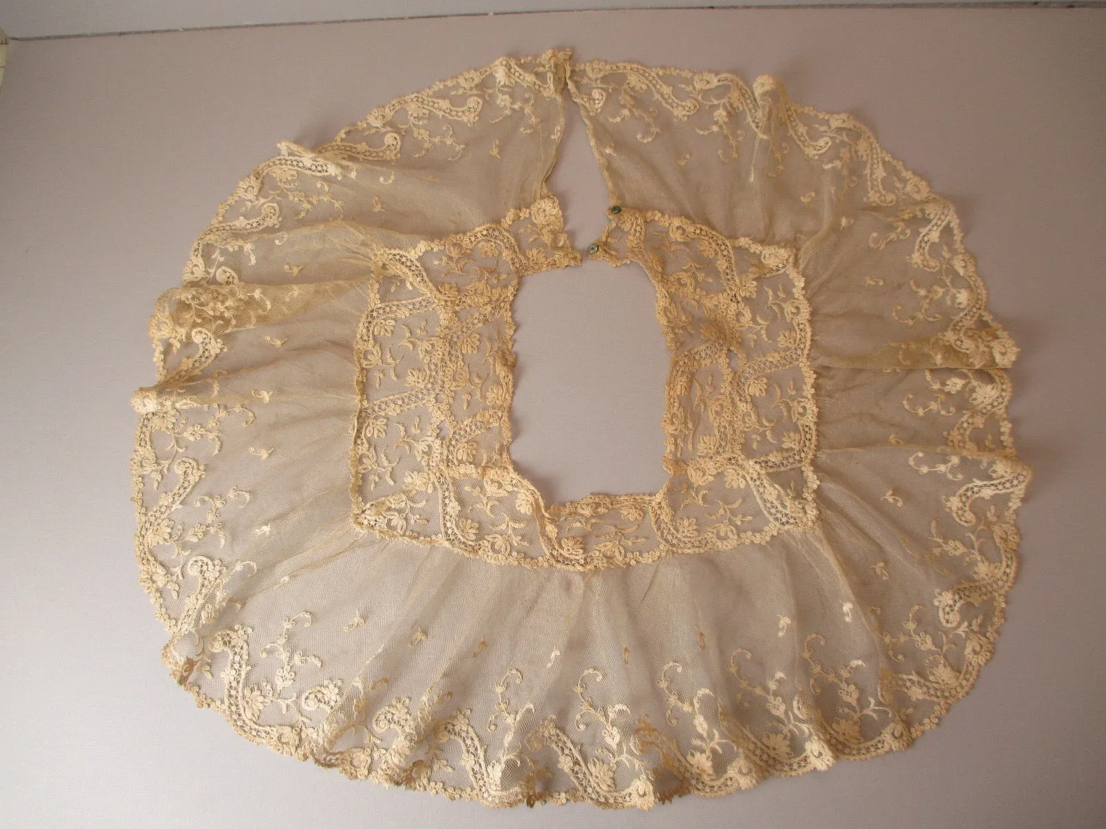 Antique Victorian Brussels lace Collar Tambour Embroidery