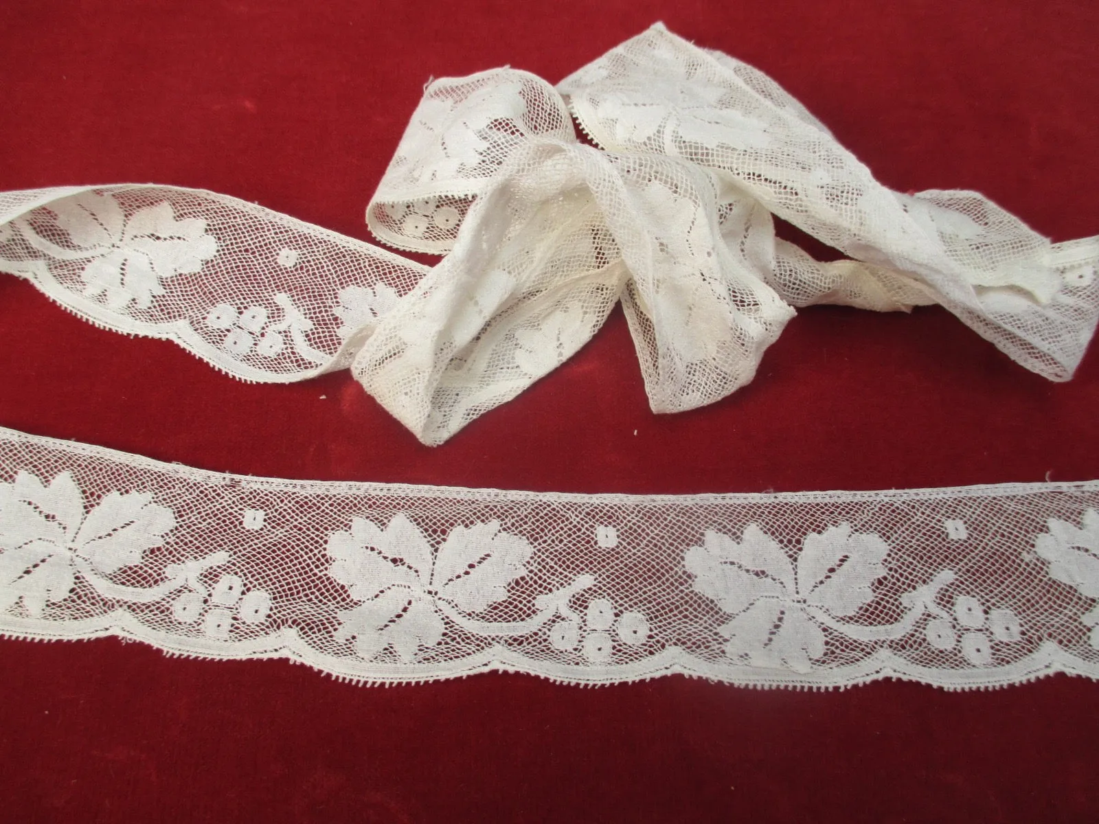 Antique Victorian cotton lace trim