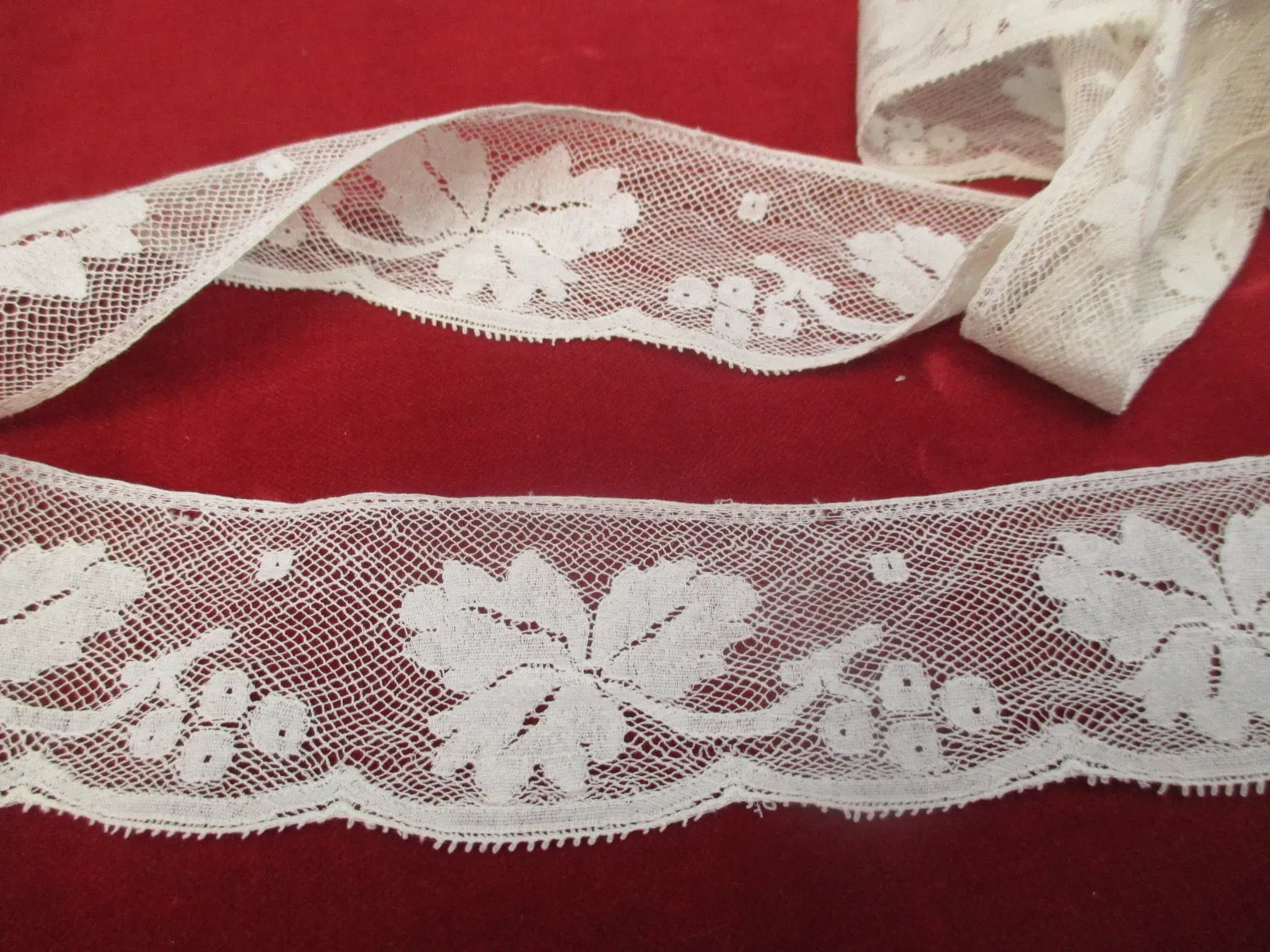 Antique Victorian cotton lace trim