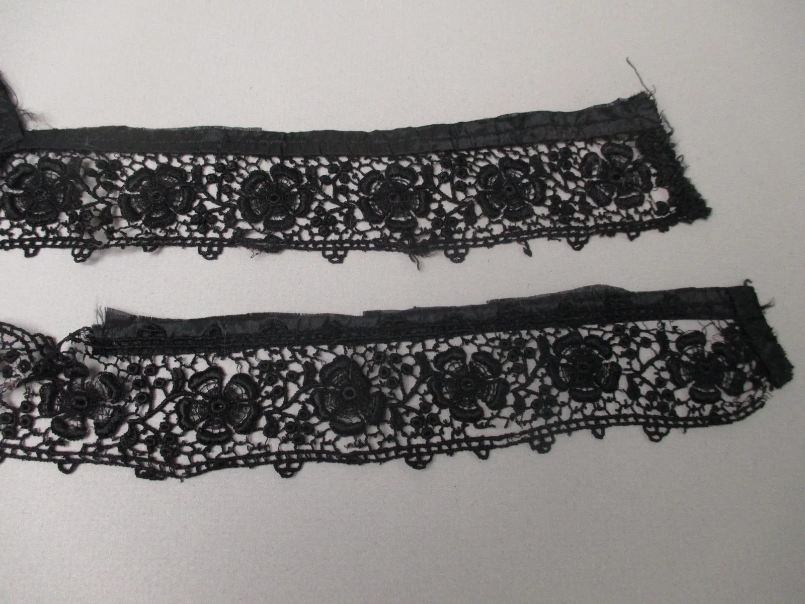 Antique Victorian Edge Lace Trim