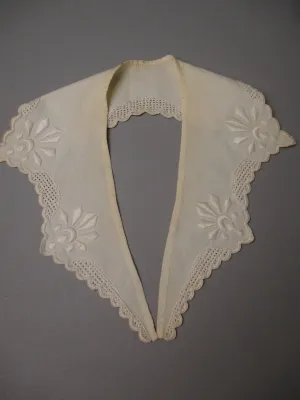 Antique Victorian Embroidered Collar