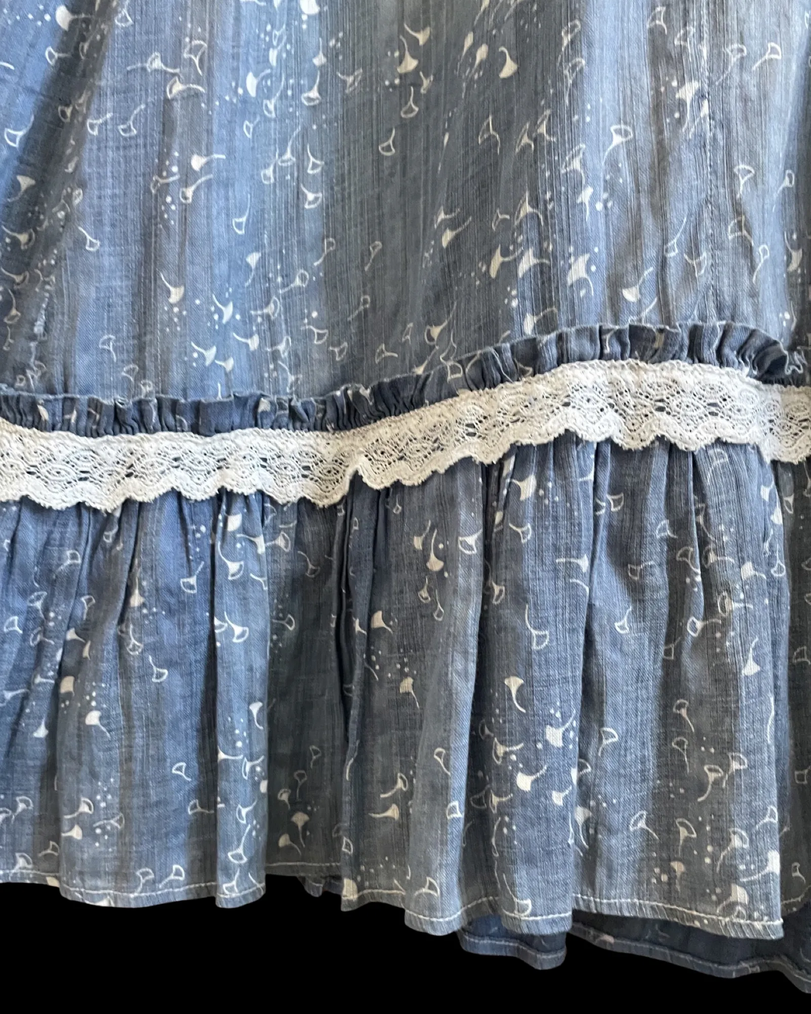 Antique Victorian Indigo Calico Flounce Wrapper Dress