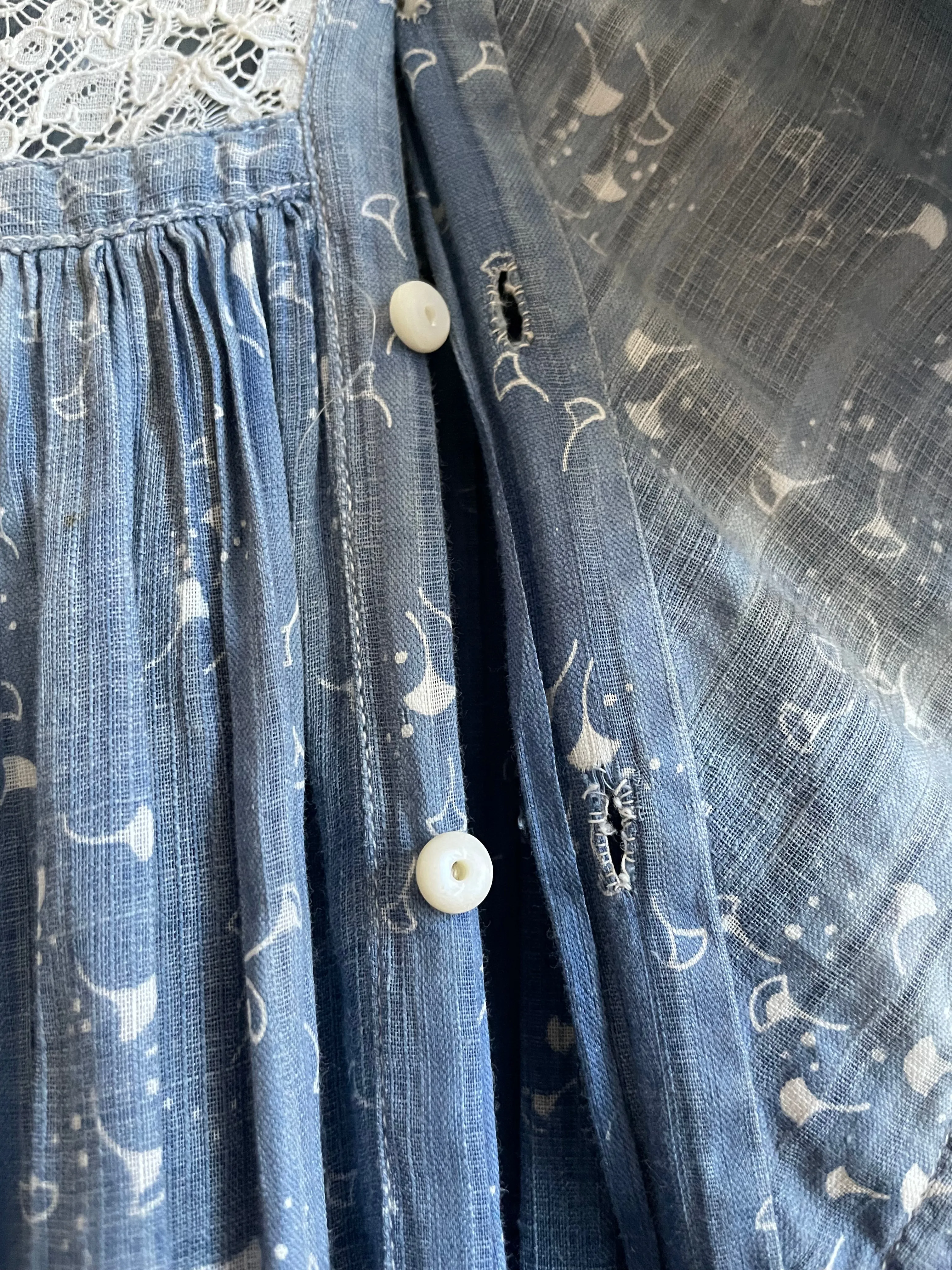 Antique Victorian Indigo Calico Flounce Wrapper Dress