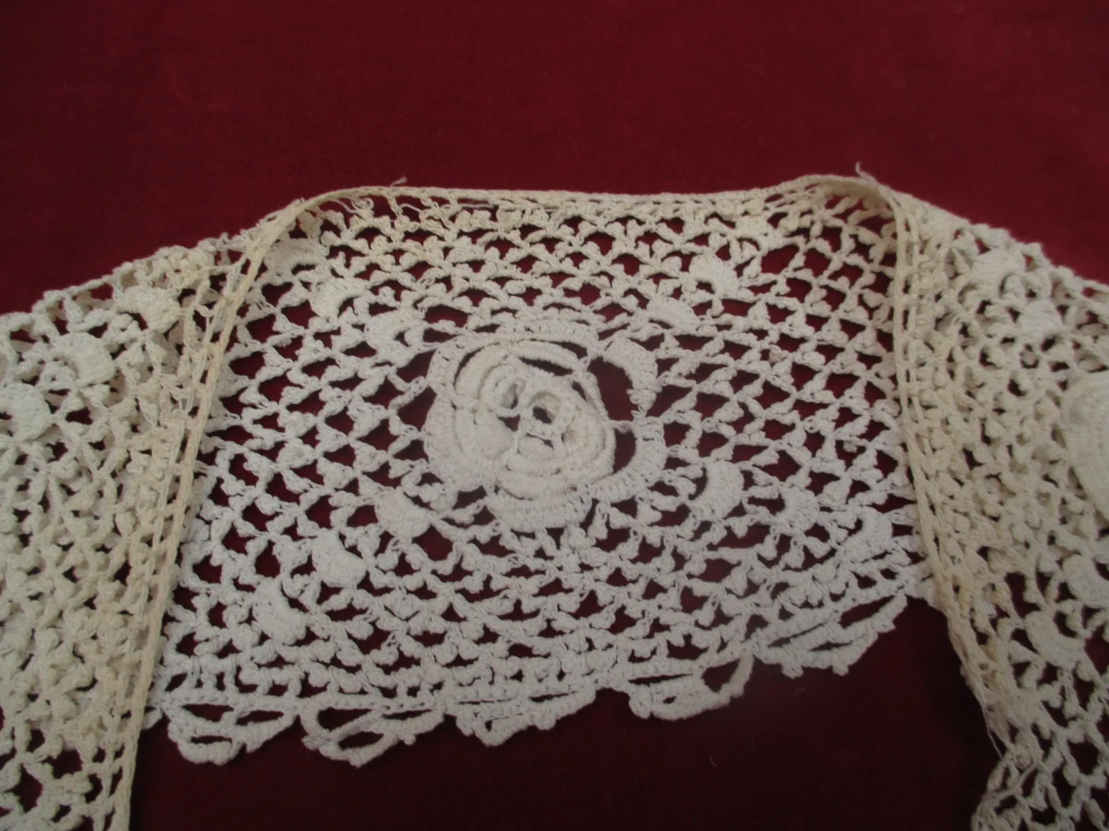 Antique Victorian Irish Crochet Lace Collar