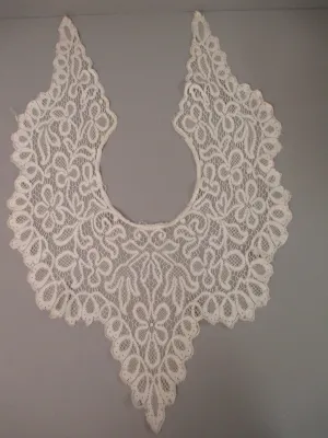Antique Victorian Lace Bertha Collar