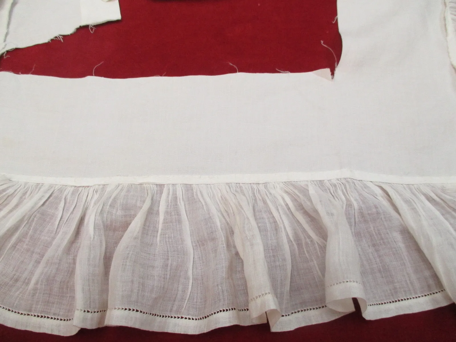 Antique Victorian lace edge remnant