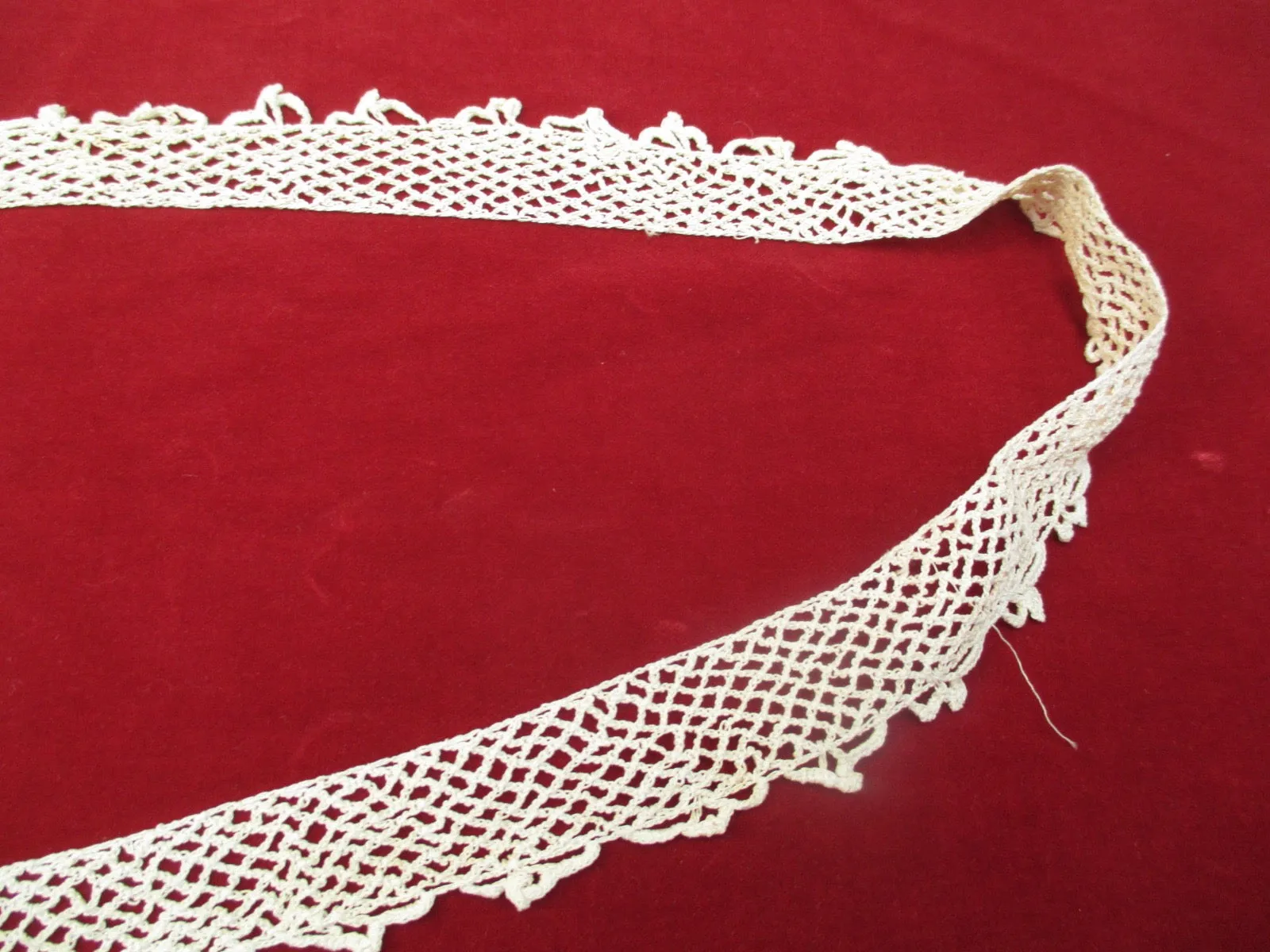 Antique Victorian Lace Edge