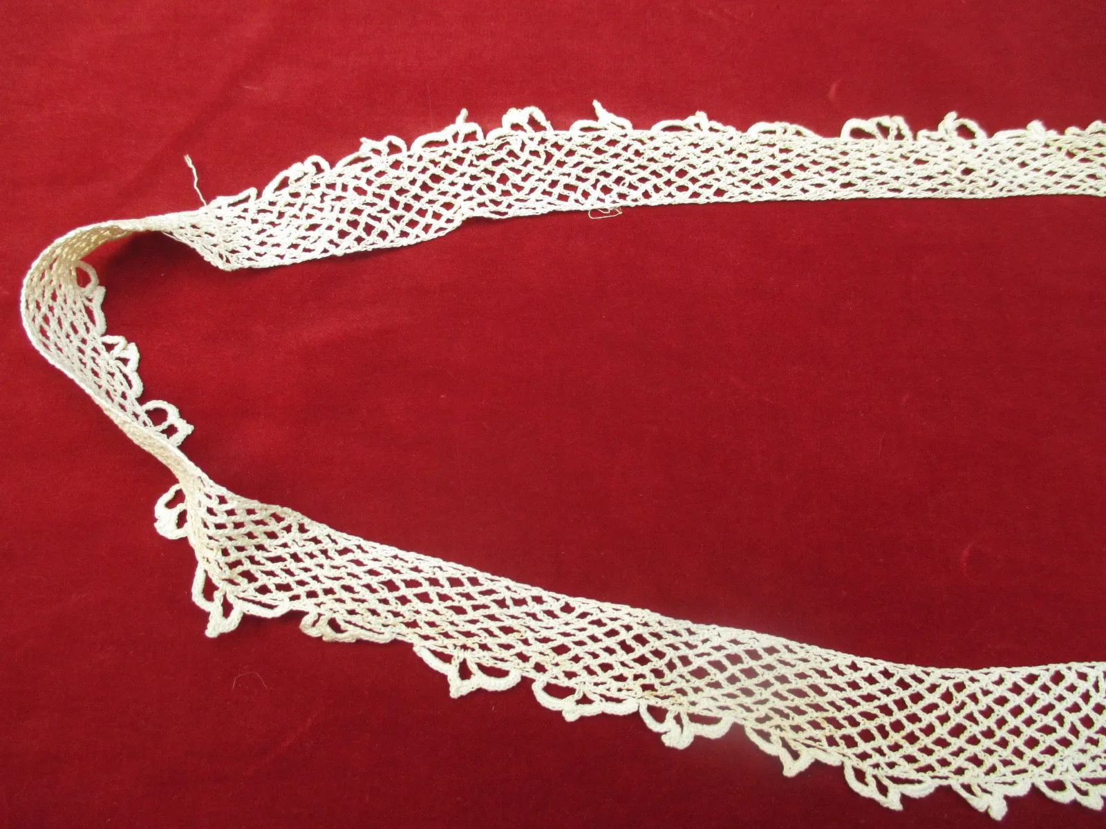 Antique Victorian Lace Edge
