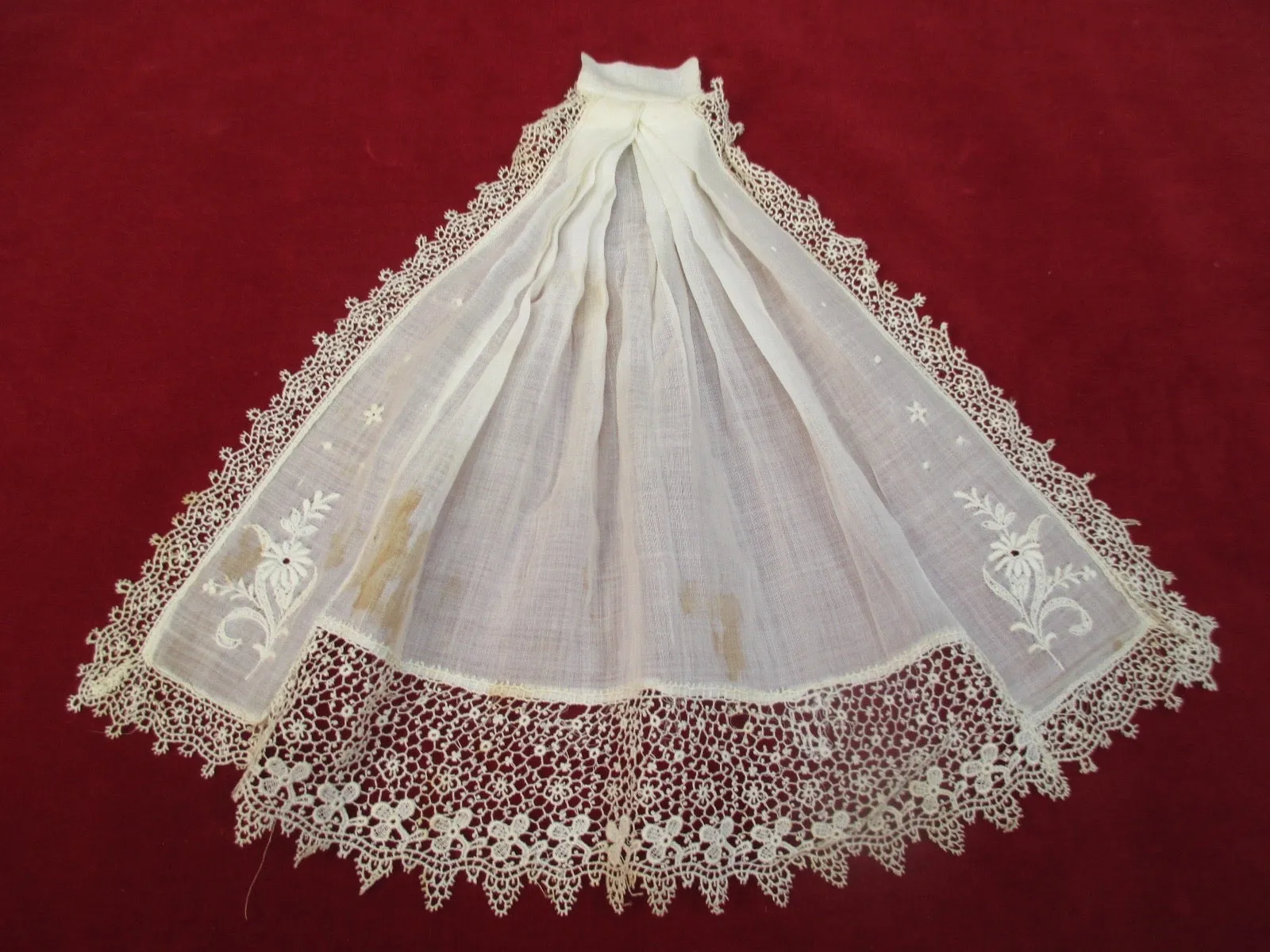 Antique Victorian Lace Jabot Tie