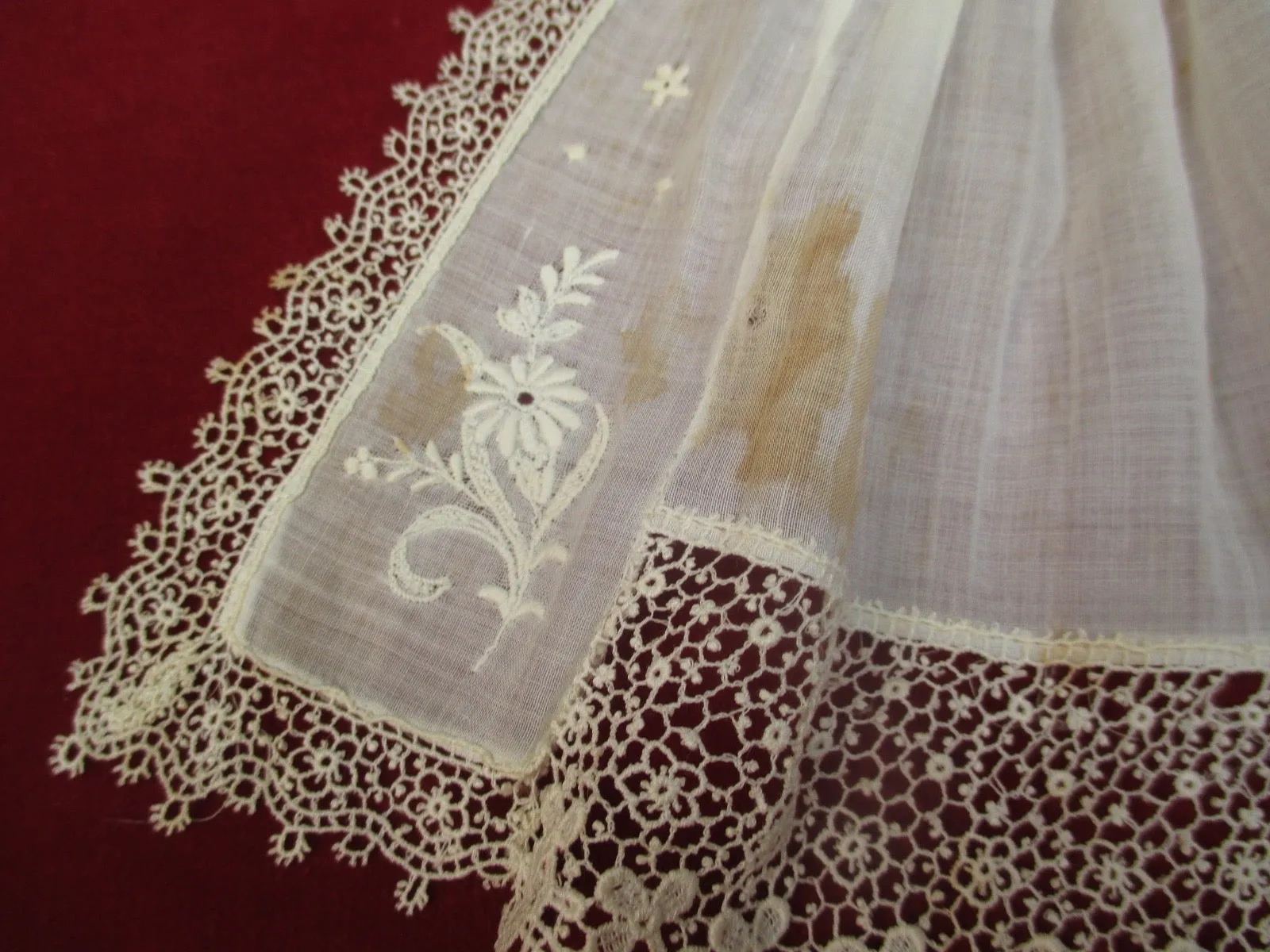 Antique Victorian Lace Jabot Tie