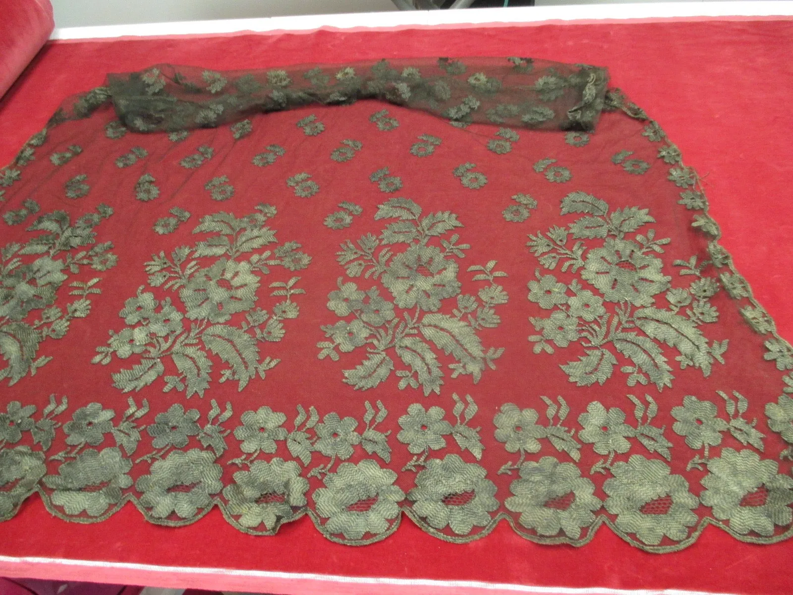 Antique Victorian Silk lace Bonnet veil