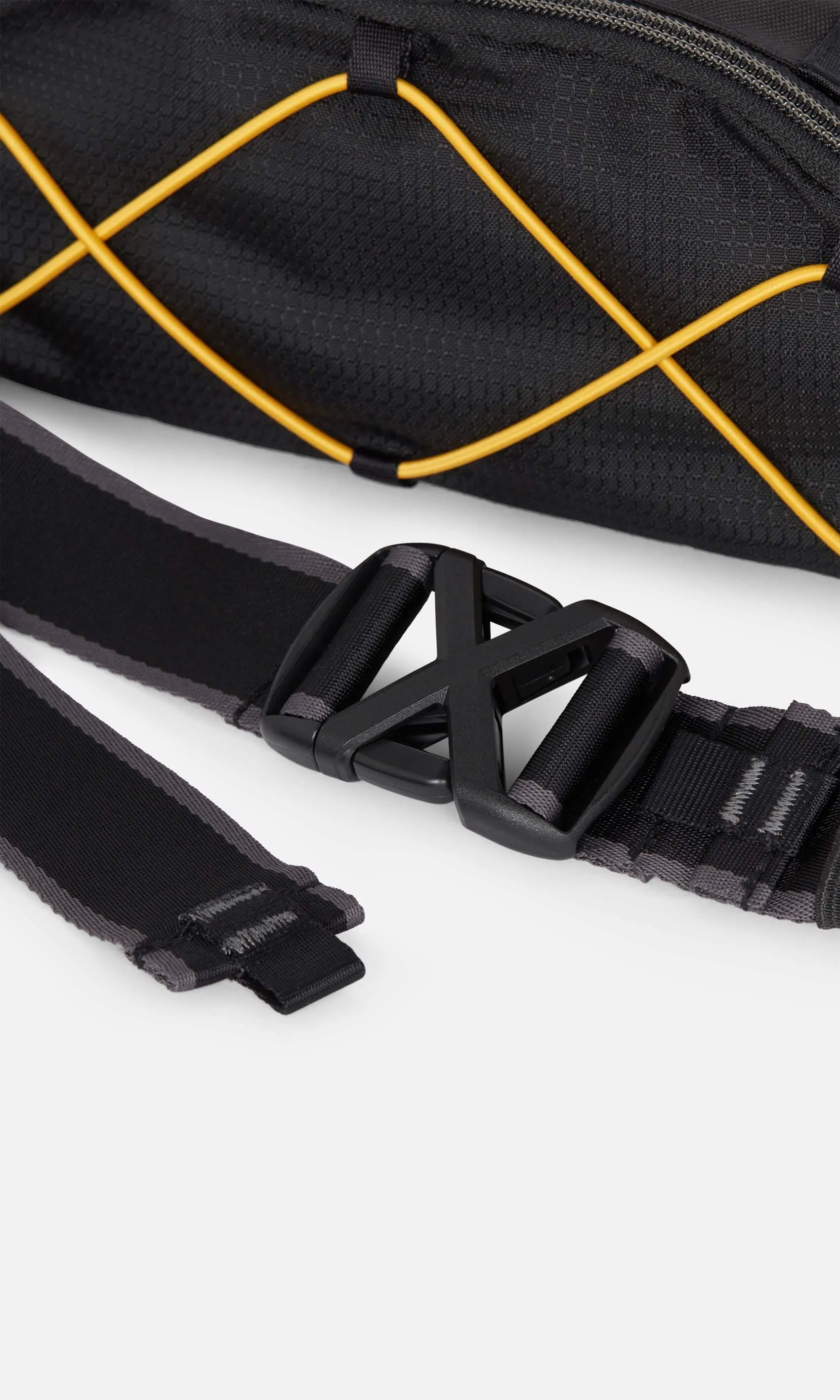 Bamburgh belt bag in black