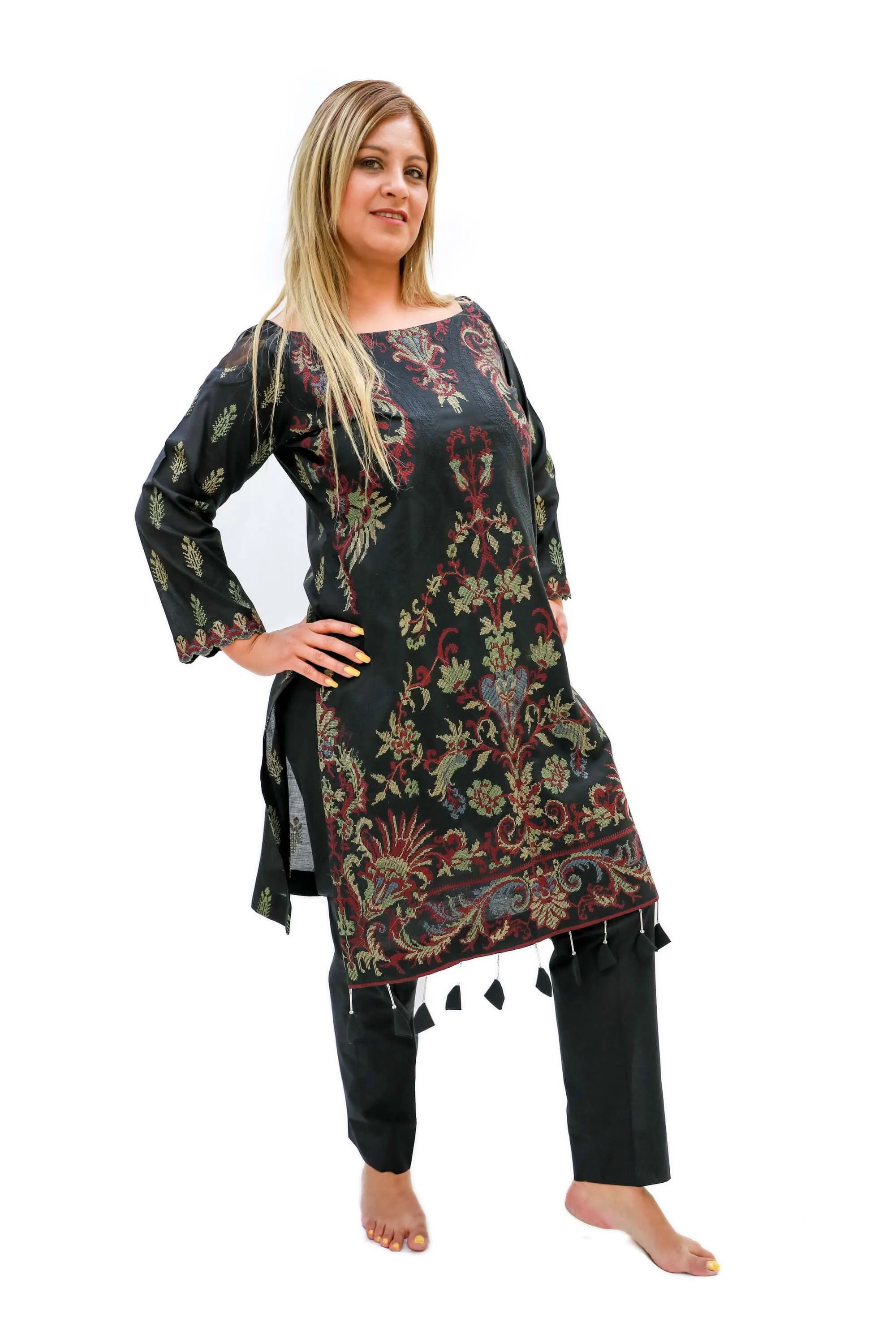 Black Lawn Print Salwar Kameez- Suit
