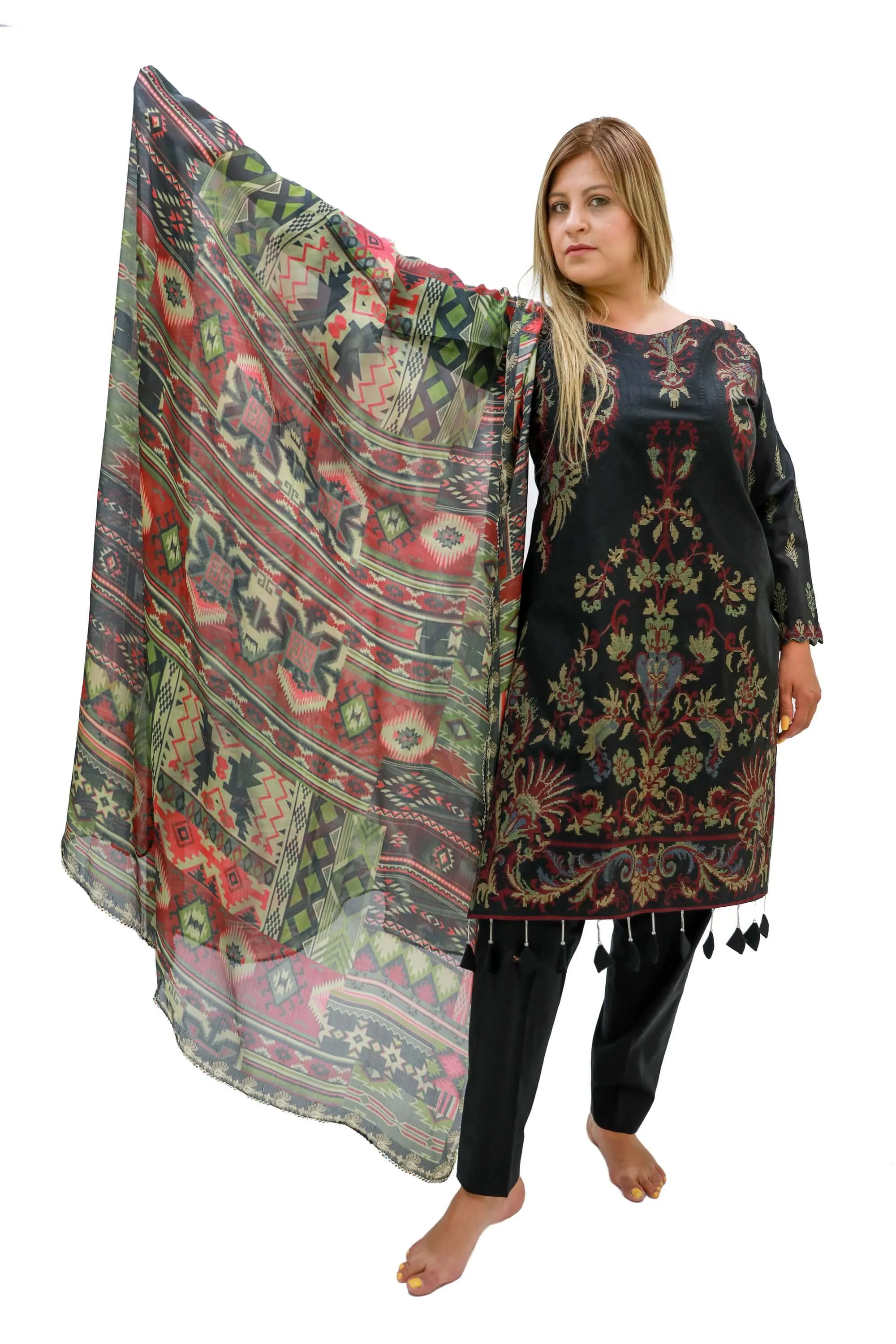 Black Lawn Print Salwar Kameez- Suit