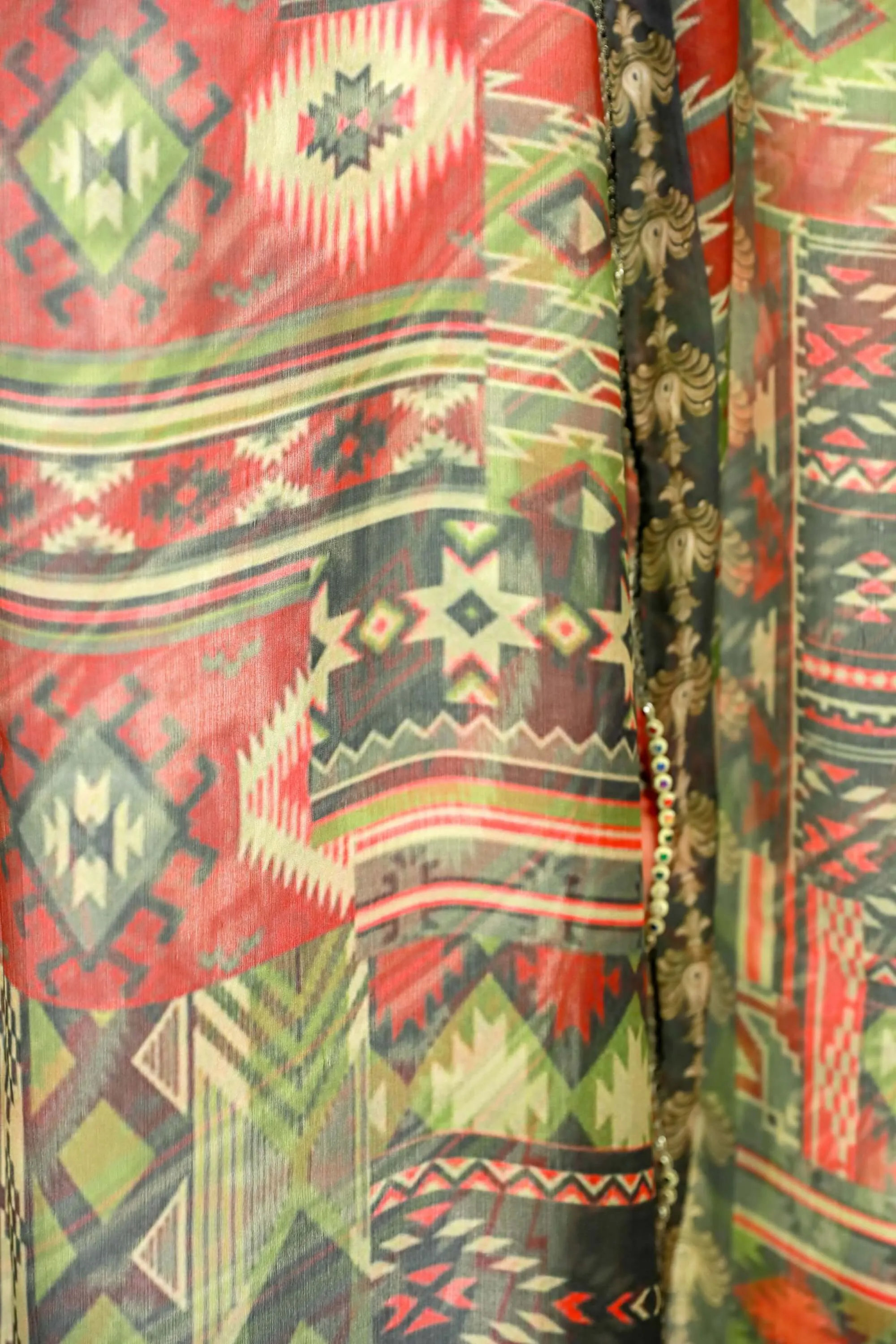 Black Lawn Print Salwar Kameez- Suit