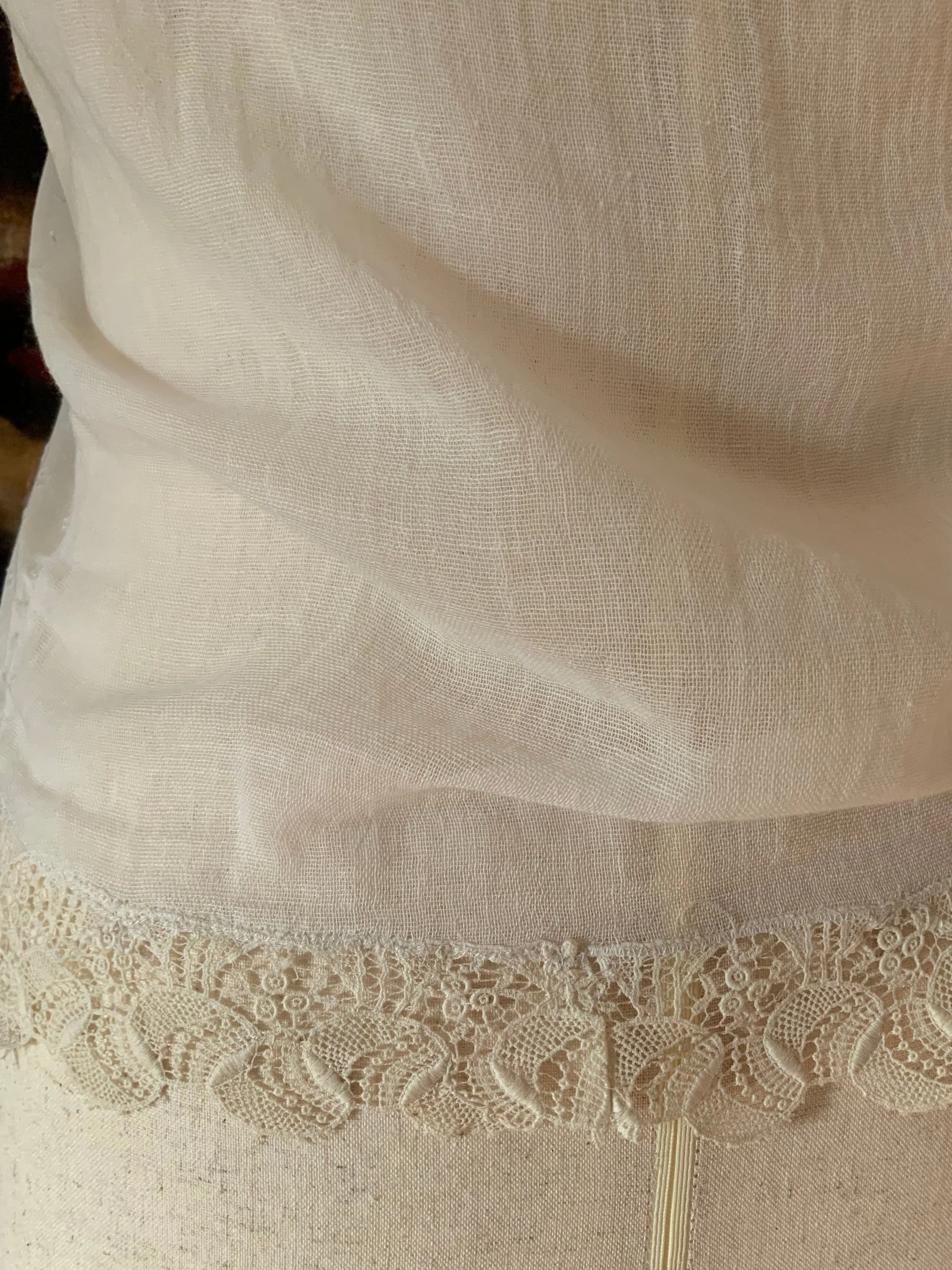 Blouse made with Antique Lace Apliques - Y2K - E10