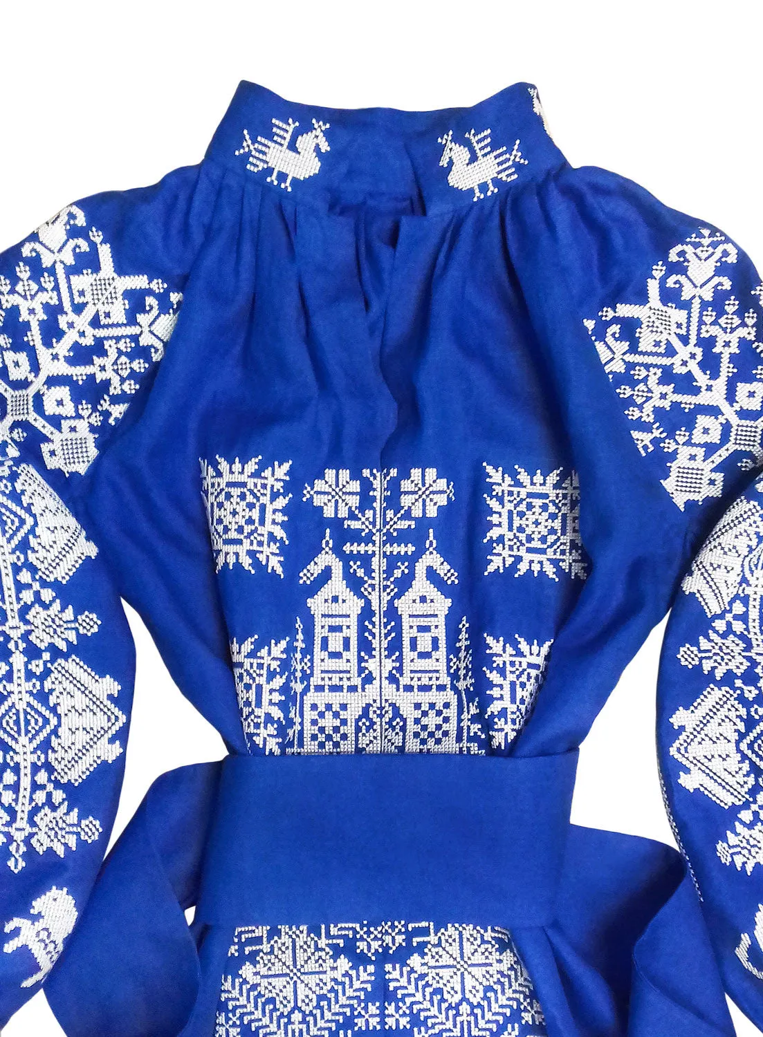 Boho style kaftan with embroidered horses