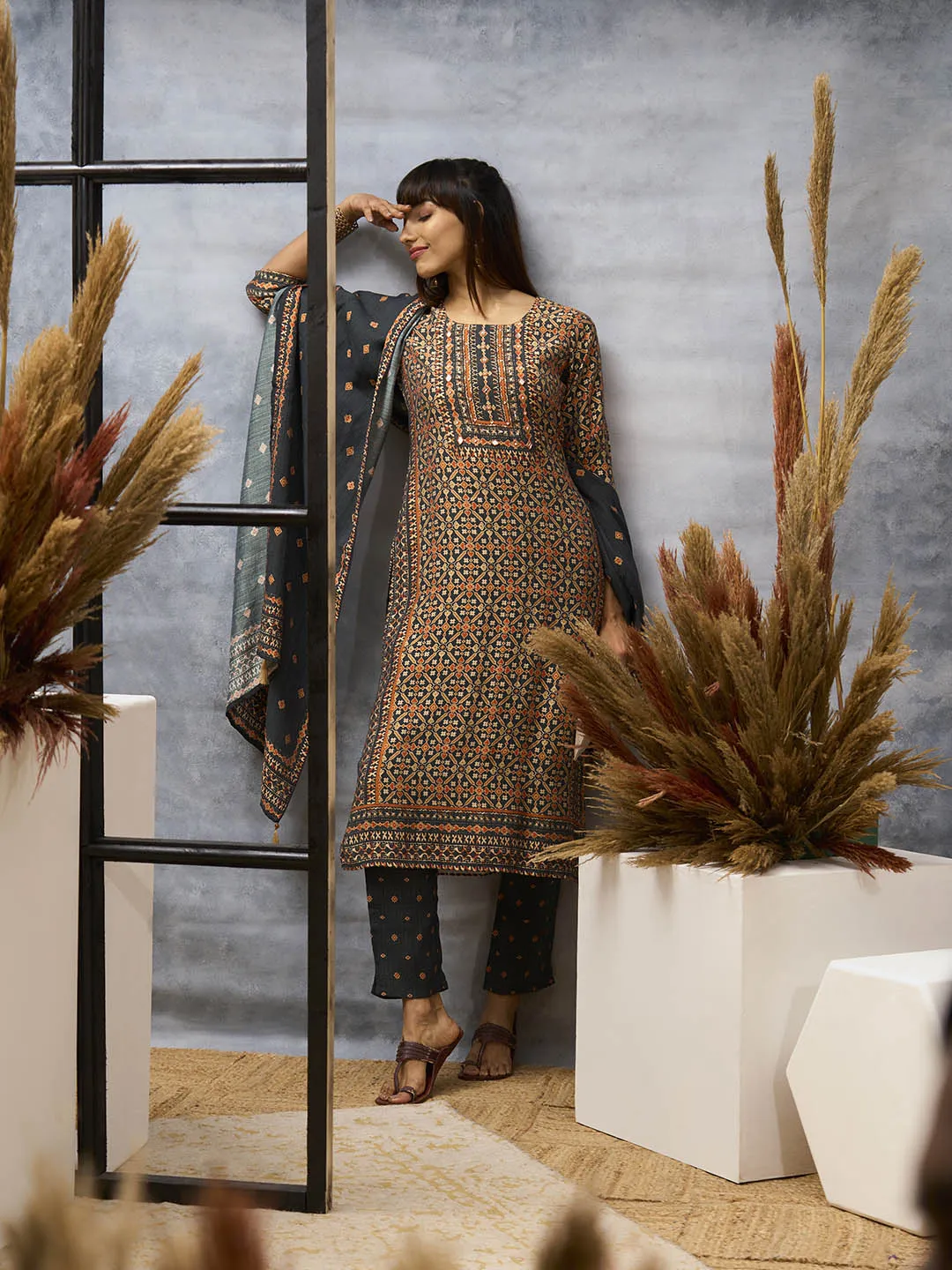 Bottle Green Kurta Set - Women Chanderi Silk Comfort Kurta Set with Dupatta - Zola