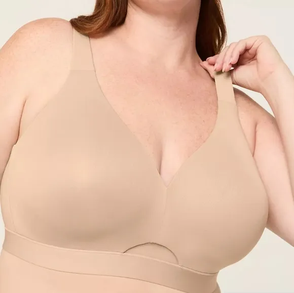 Cacique 38F No Wire Bra