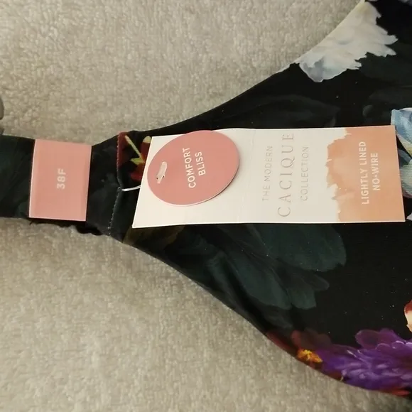 Cacique 38F No Wire Bra