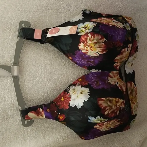 Cacique 38F No Wire Bra