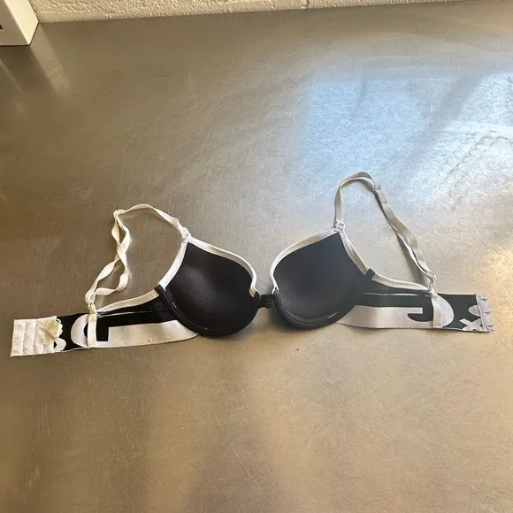 Dolce &amp; Gabbana Vintage Sporty Black White Outerwear Push-Up Logo Bra 30C / 30B