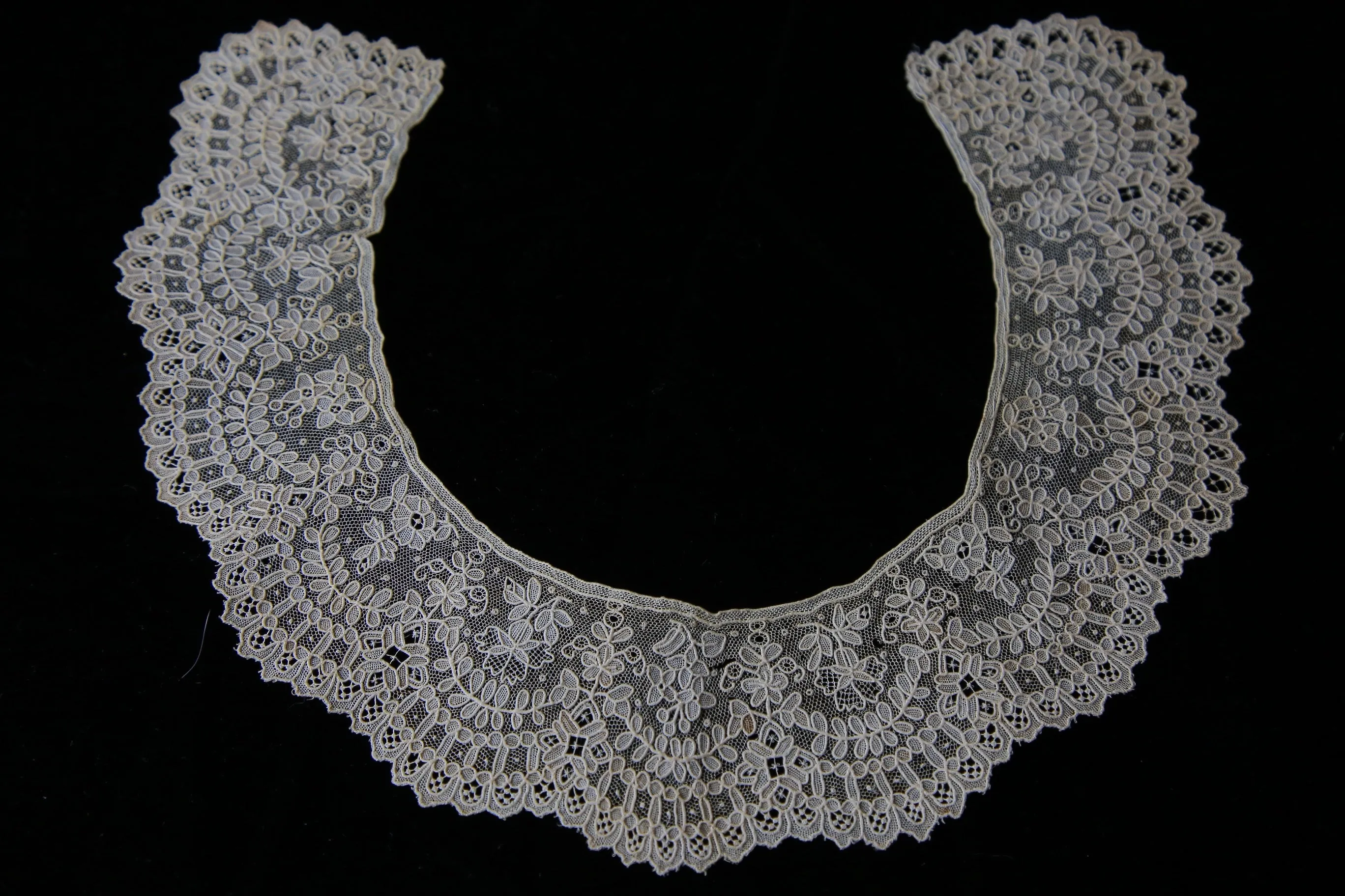Early antique lace Point de Gaze collar 1800s handmade heirloom lace