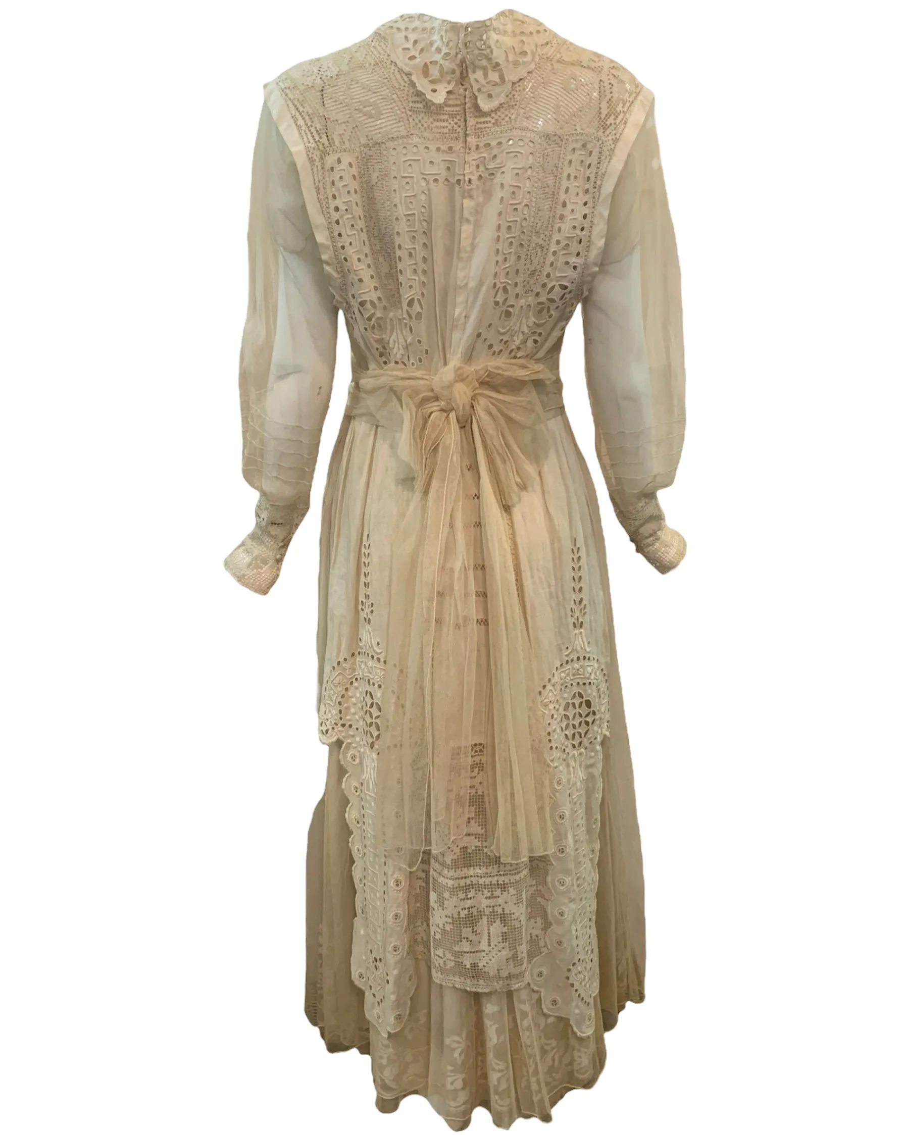 EDWARDIAN ARTS AND CRAFTS ECRU LINEN  DRESS