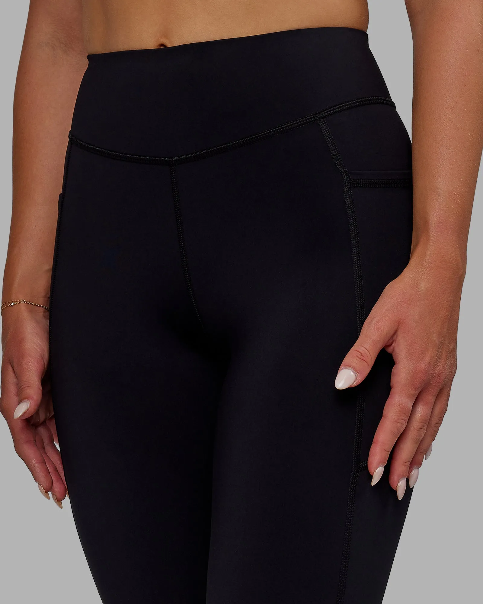 Elite 7/8 Length Legging - Black