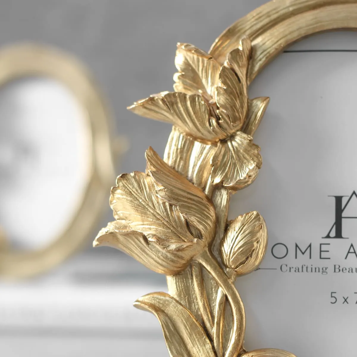 Home Artisan Tiffany Floral Detail Golden Photo Frame (5x7)