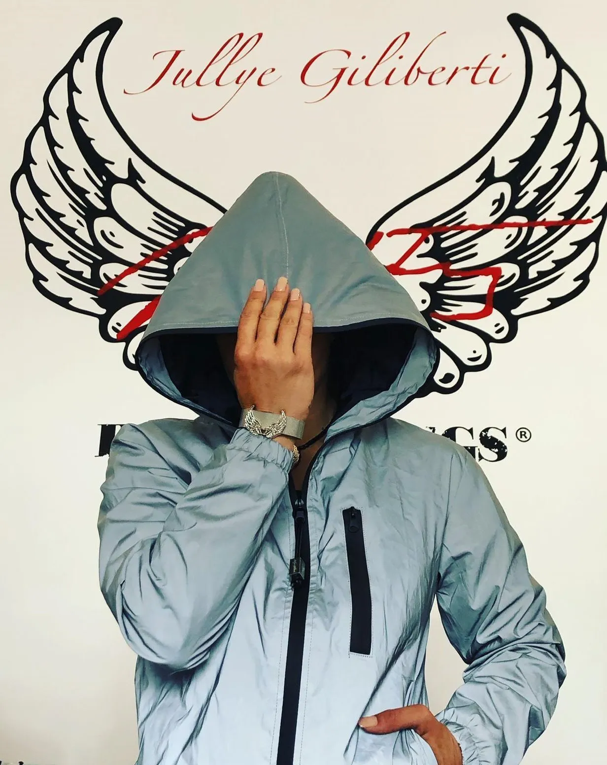 Jacket Reflective Collection Color Gray - Power Wings By Jullye Giliberti