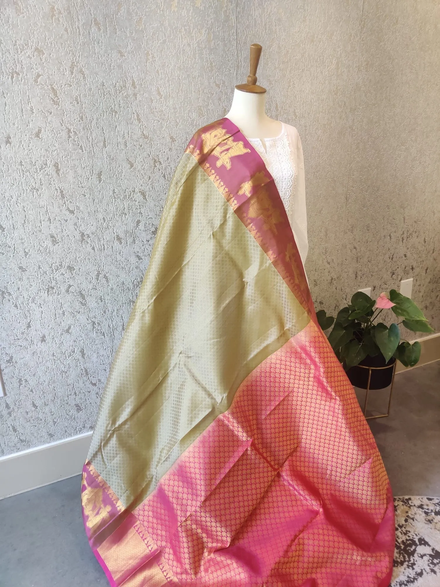 Kanchi Soft Silk saree Green saree Gift saree Indian ethnicwear partywear saree traditional saree ethnic saree bridal saree