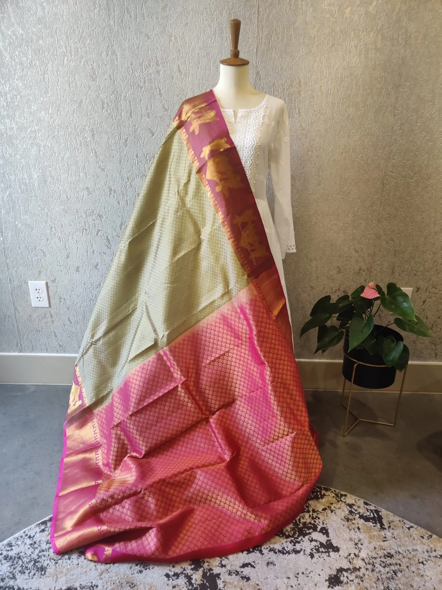 Kanchi Soft Silk saree Green saree Gift saree Indian ethnicwear partywear saree traditional saree ethnic saree bridal saree