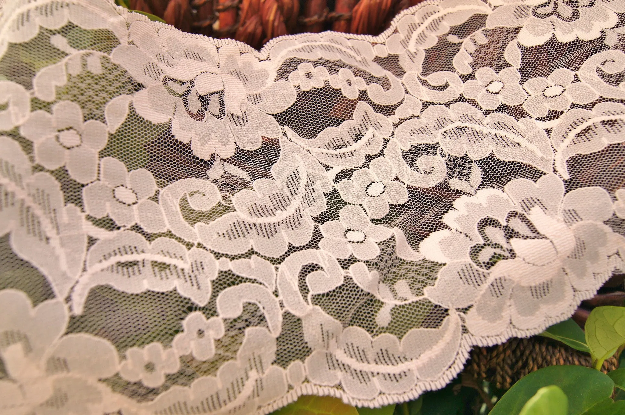 Lovely Light Peach Soft Floral Galloon Lace 5⅛" wide
