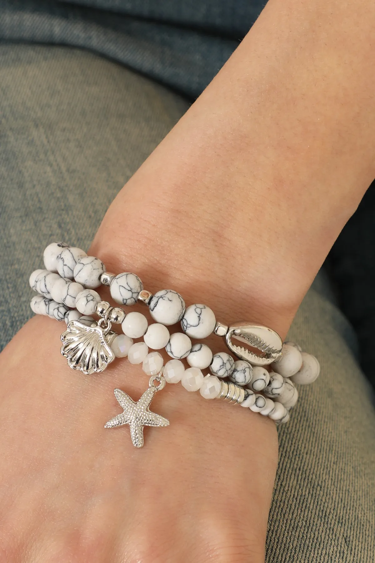 NATURAL STONE SEA SHELL CHARM BRACELET SET