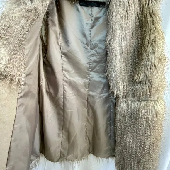 NWT Zara Basic Faux Fur Feather Waist Closure Mob Wife Lined Vest Size Large