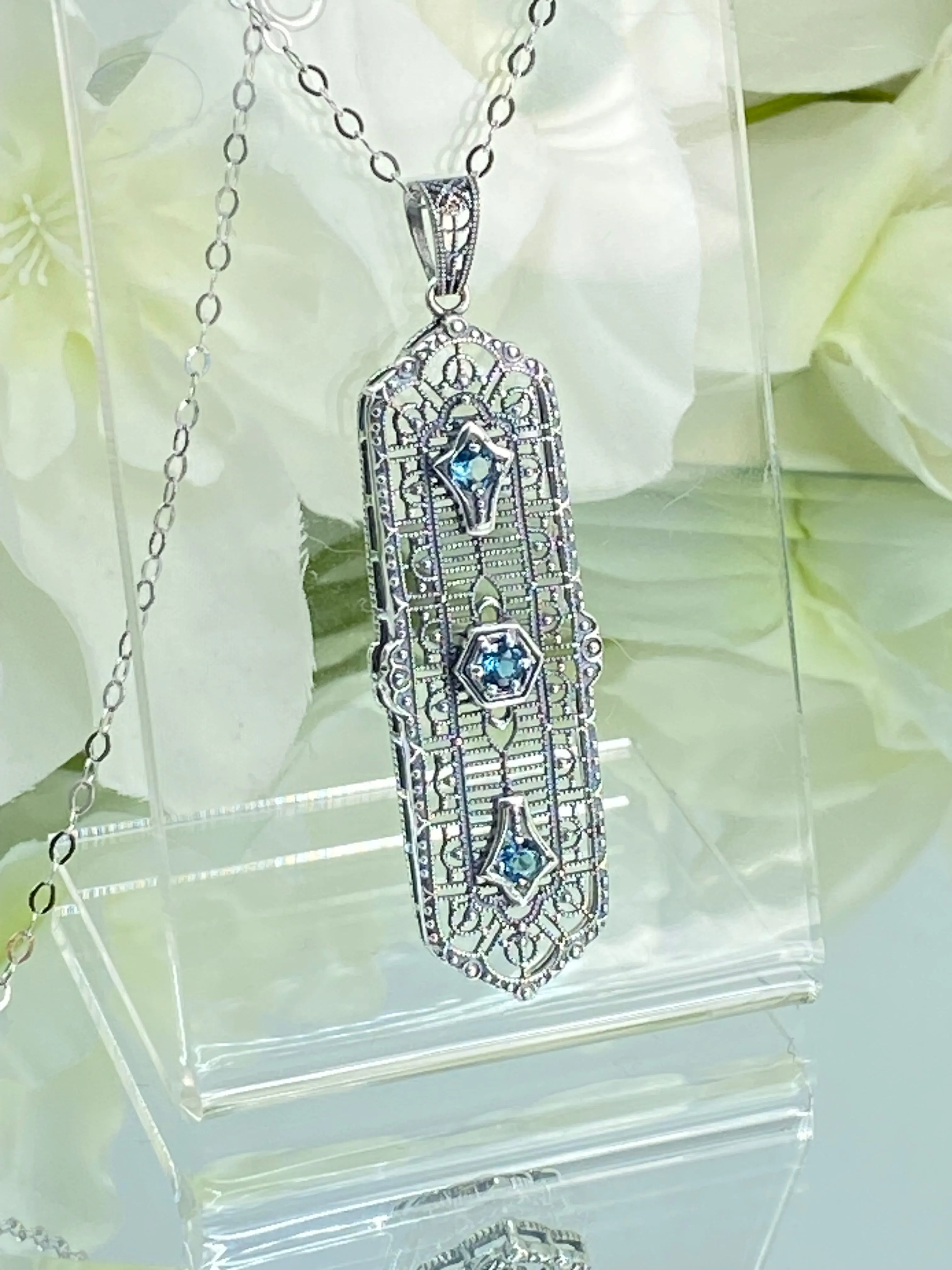 P197, 3 King Pendant, Fashionable Edwardian Jewelry Design#P197