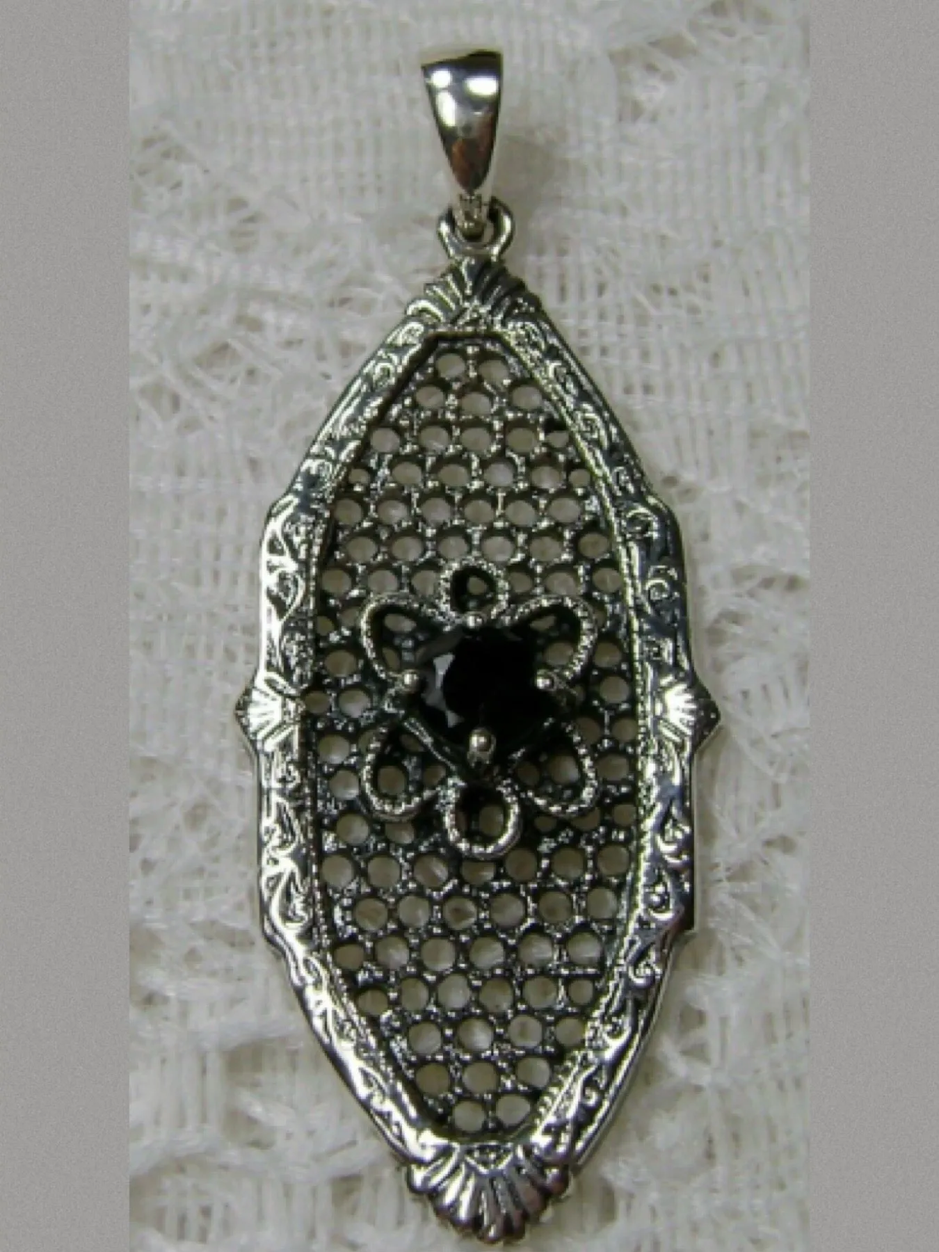 P20, Flower Star Pendant, Choice of Gemstone, Vintage-Style Necklace, Design#P20