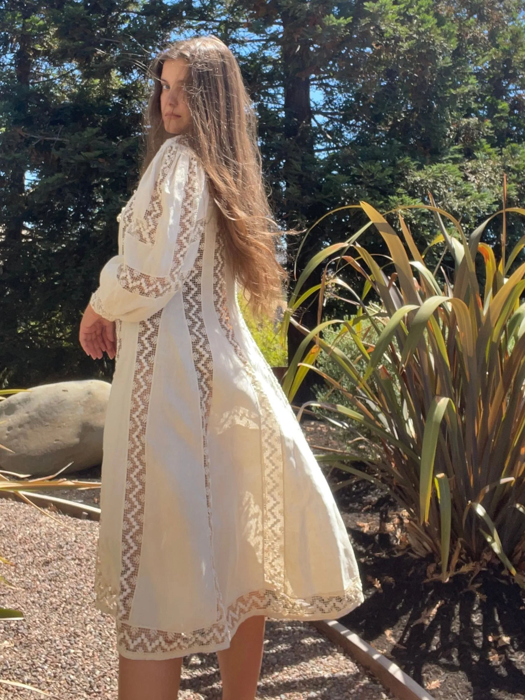 Rare 1890s Lace & Linen Mutton Sleeve Coat