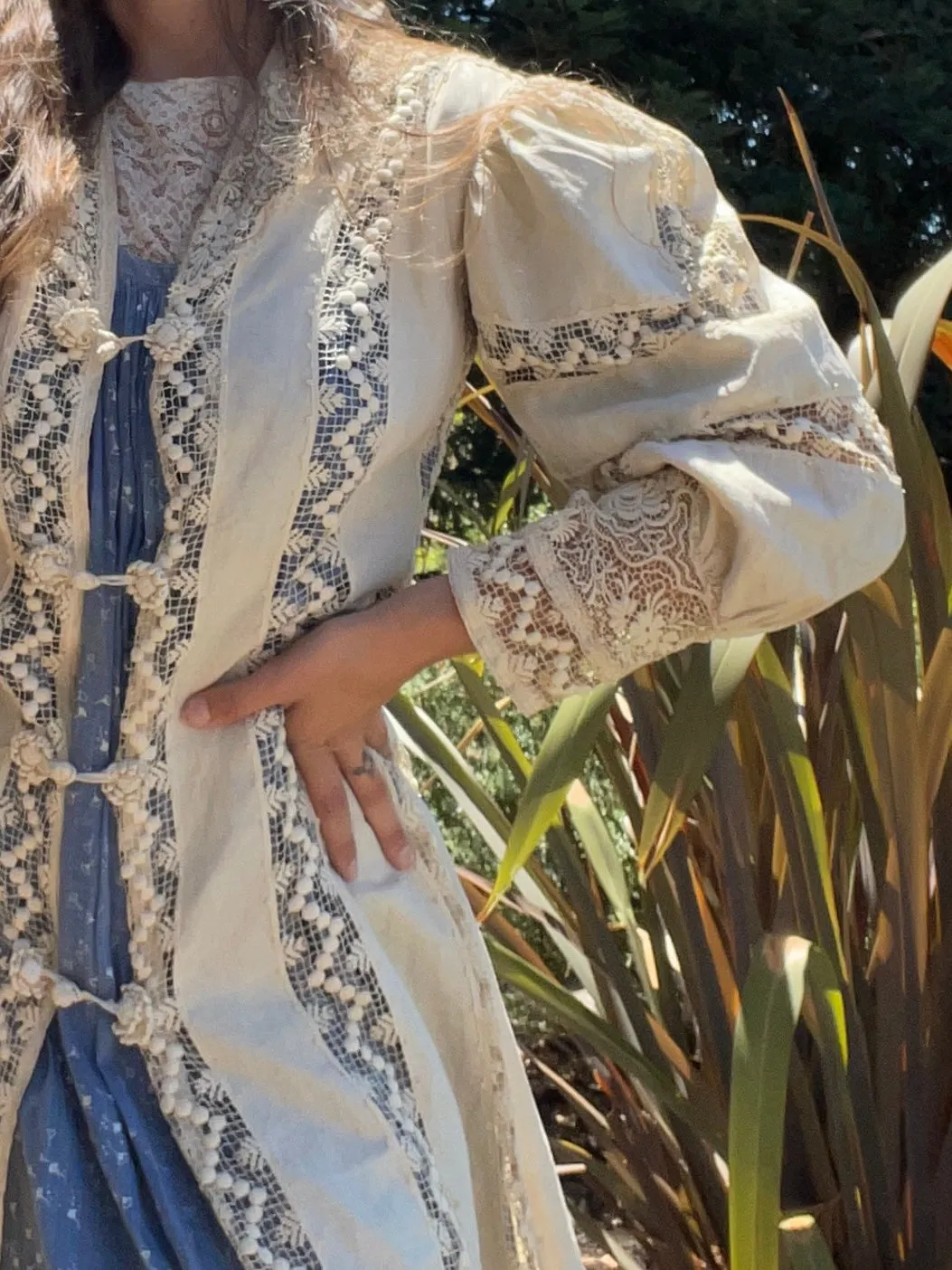Rare 1890s Lace & Linen Mutton Sleeve Coat