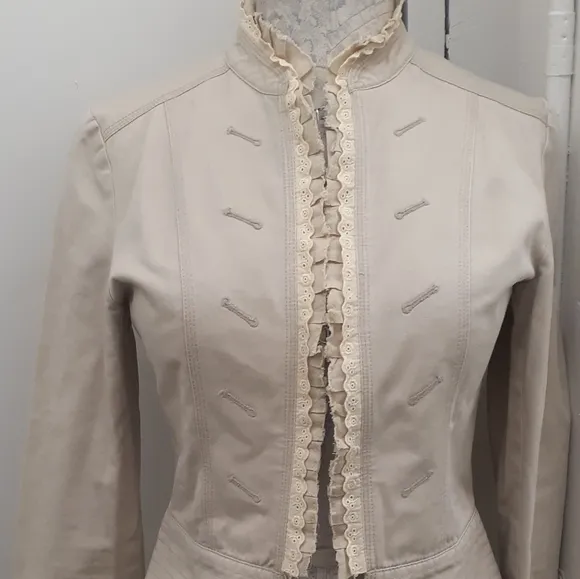Romeo &amp; Juliet Couture Cream Lace trim Crop Jacket Military Victorian blazer