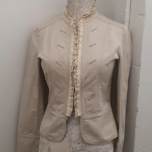Romeo &amp; Juliet Couture Cream Lace trim Crop Jacket Military Victorian blazer