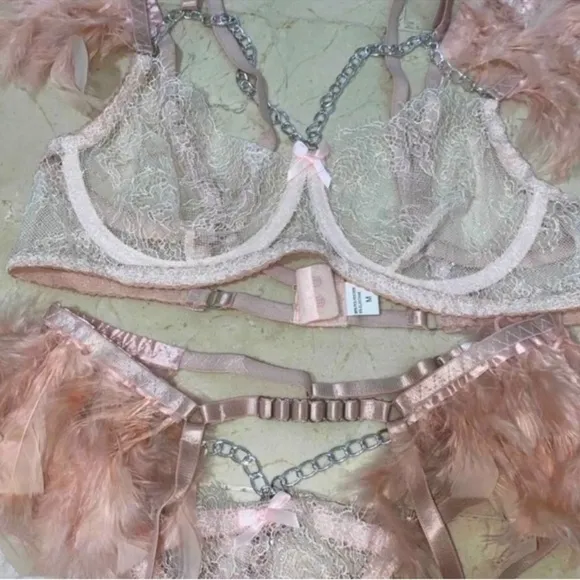 Sexy Rave Festival Pink Floral Lace Feather Chain Garter 3 Piece Lingerie Set