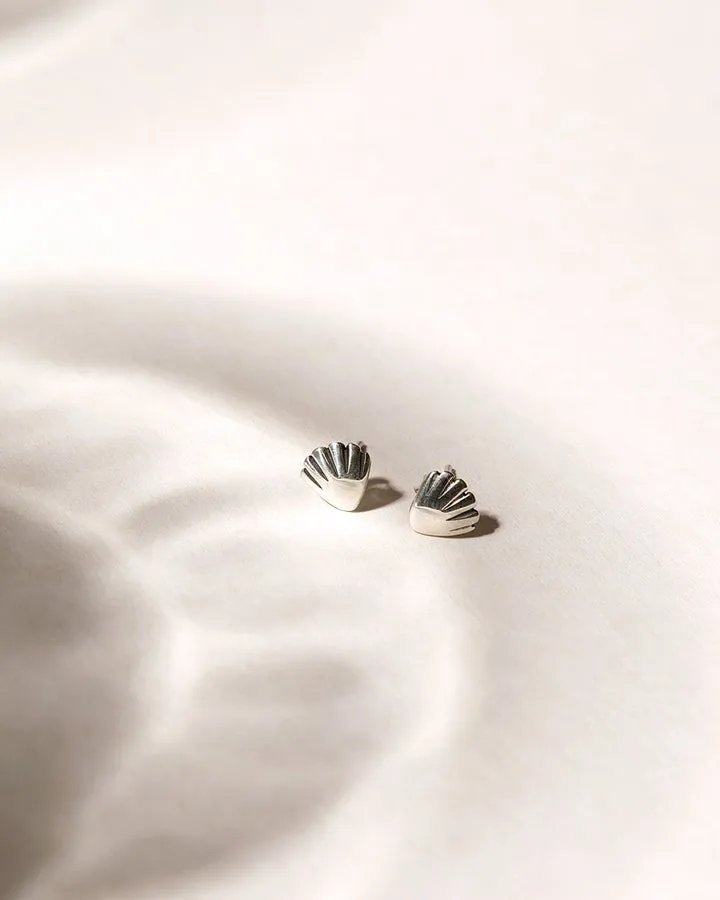 SHELL SILVER EARRINGS