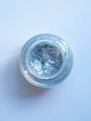 SILVER PLANT-BASED GEL BODY GLITTER