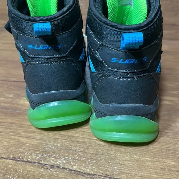 Skechers Little Boy &amp; Big Boy S Lights Mega Surge Lighted Boot size 5